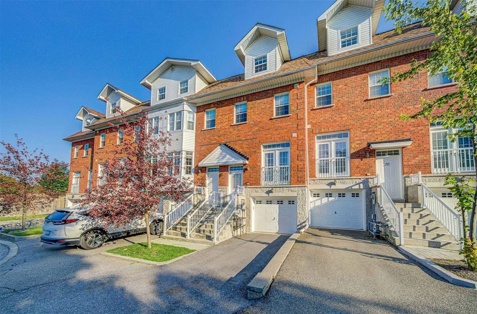 Loring Doolittle Townhomes, Aurora, Toronto