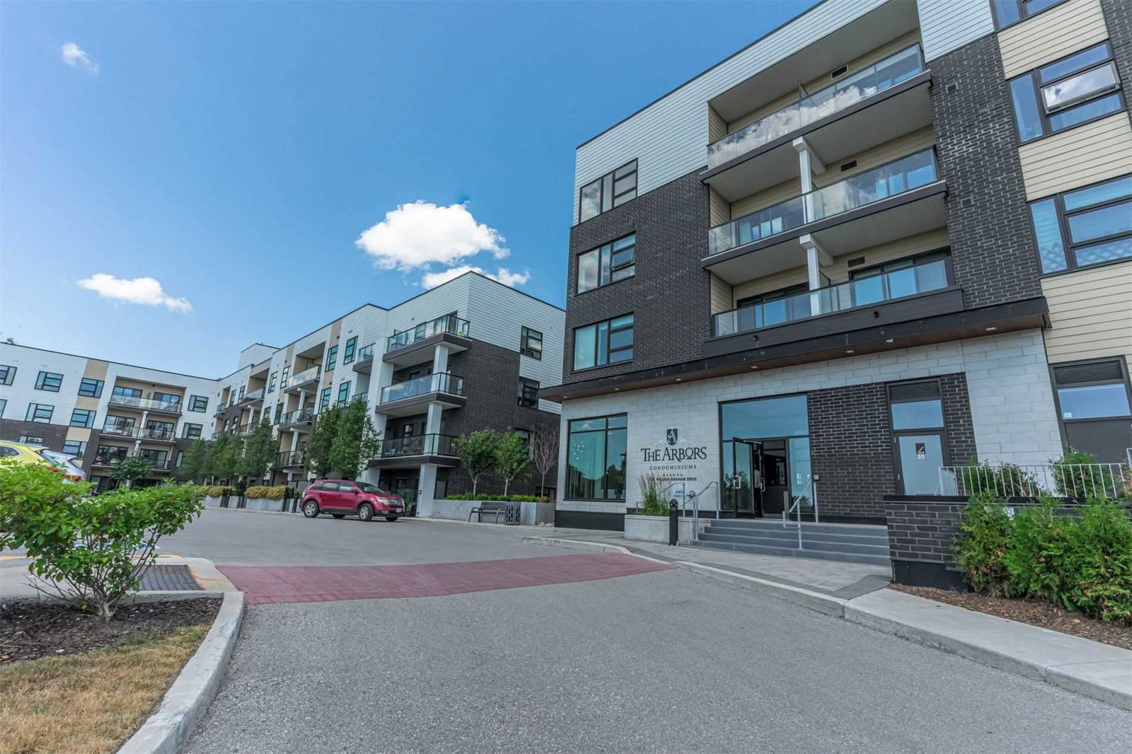 The Arbors Condos, Aurora, Toronto