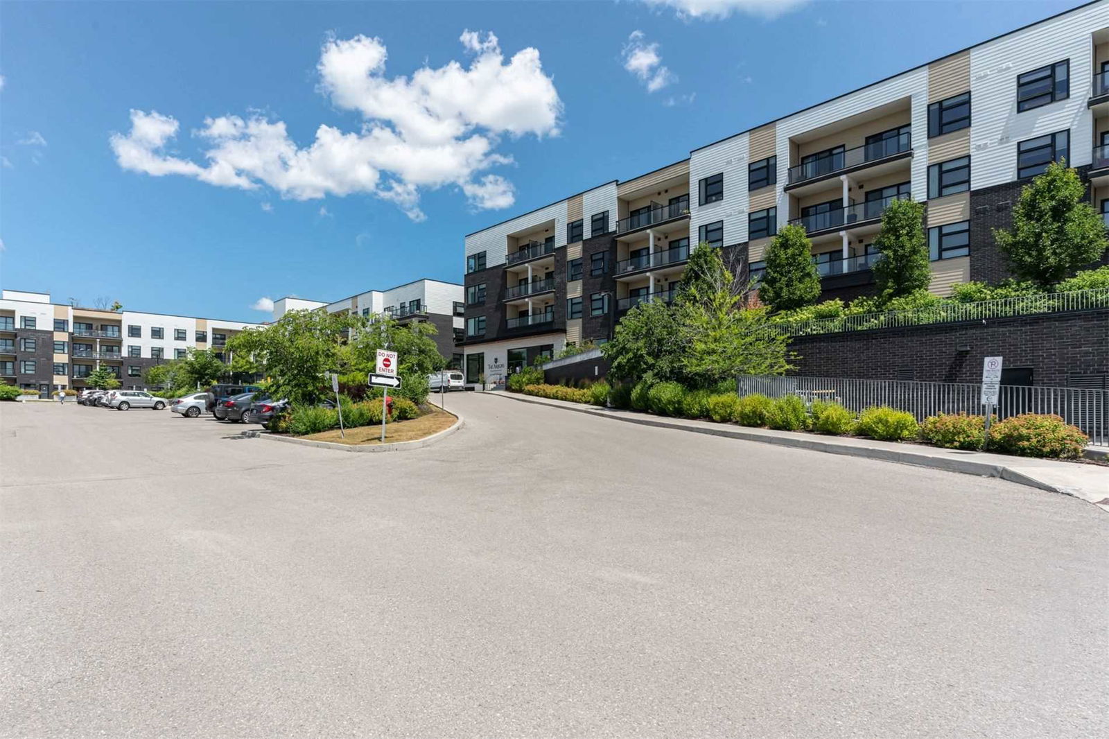 The Arbors Condos, Aurora, Toronto