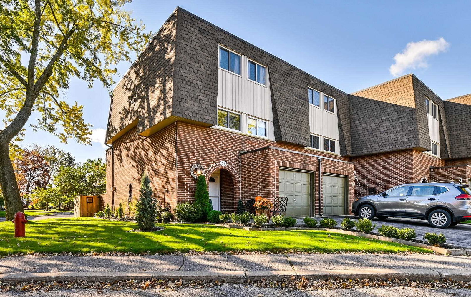 Deacon Lane Townhomes, Ajax, Toronto