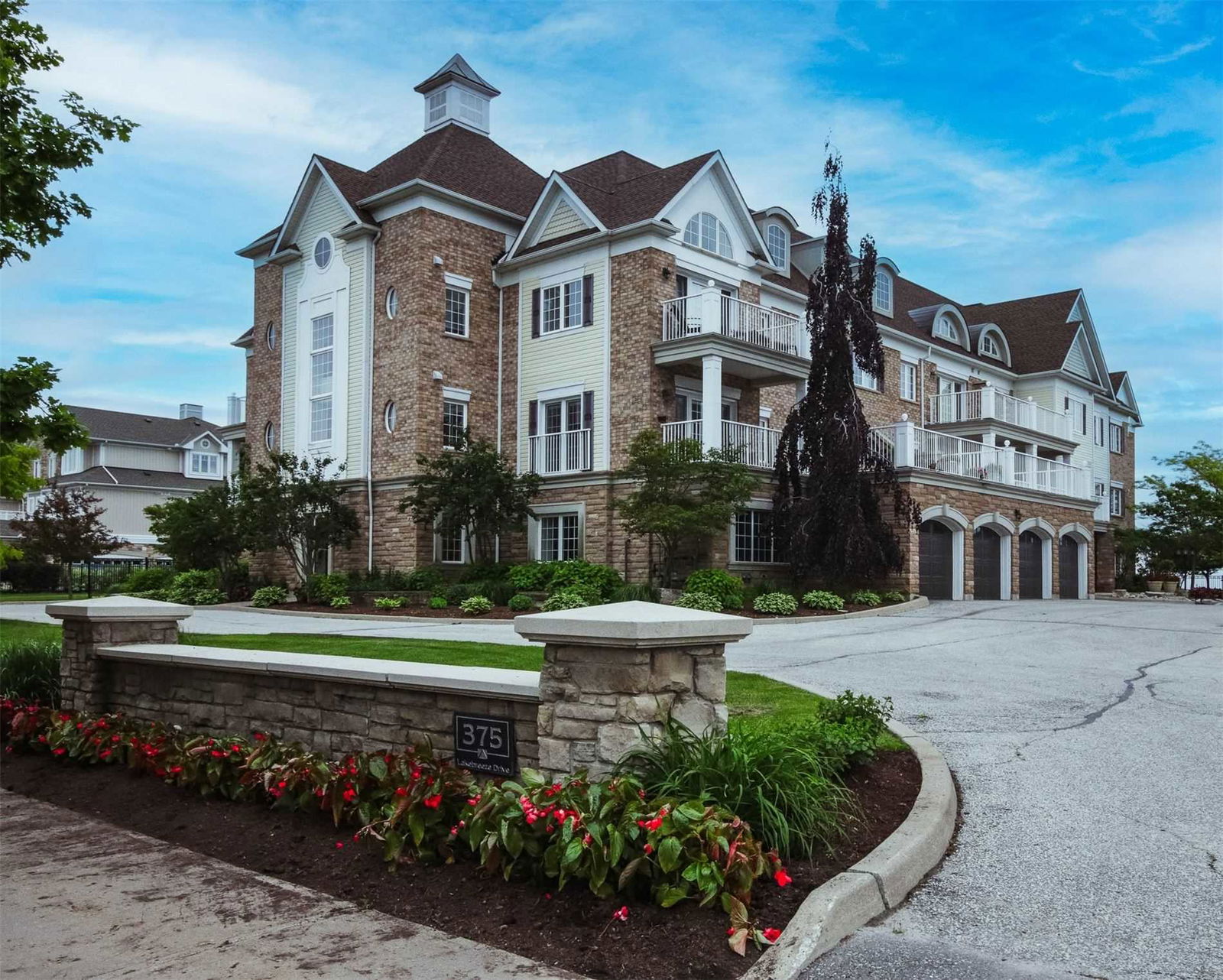 Coastal Villas Townhomes, Clarington, Toronto