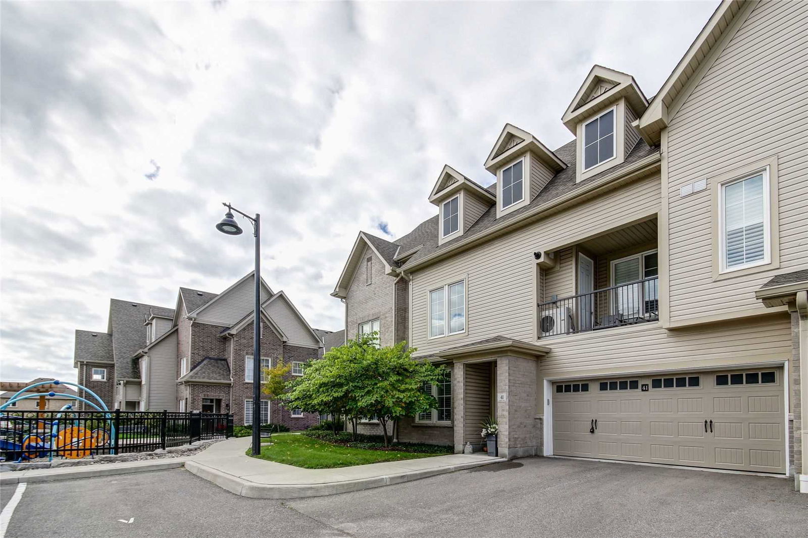 McLaughlin Heights Townhomes, Clarington, Toronto