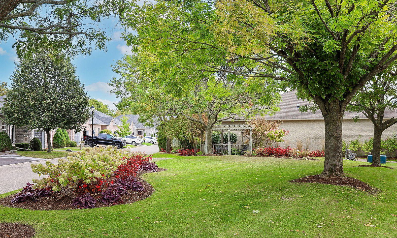 Camelot Townhomes, Oshawa, Toronto