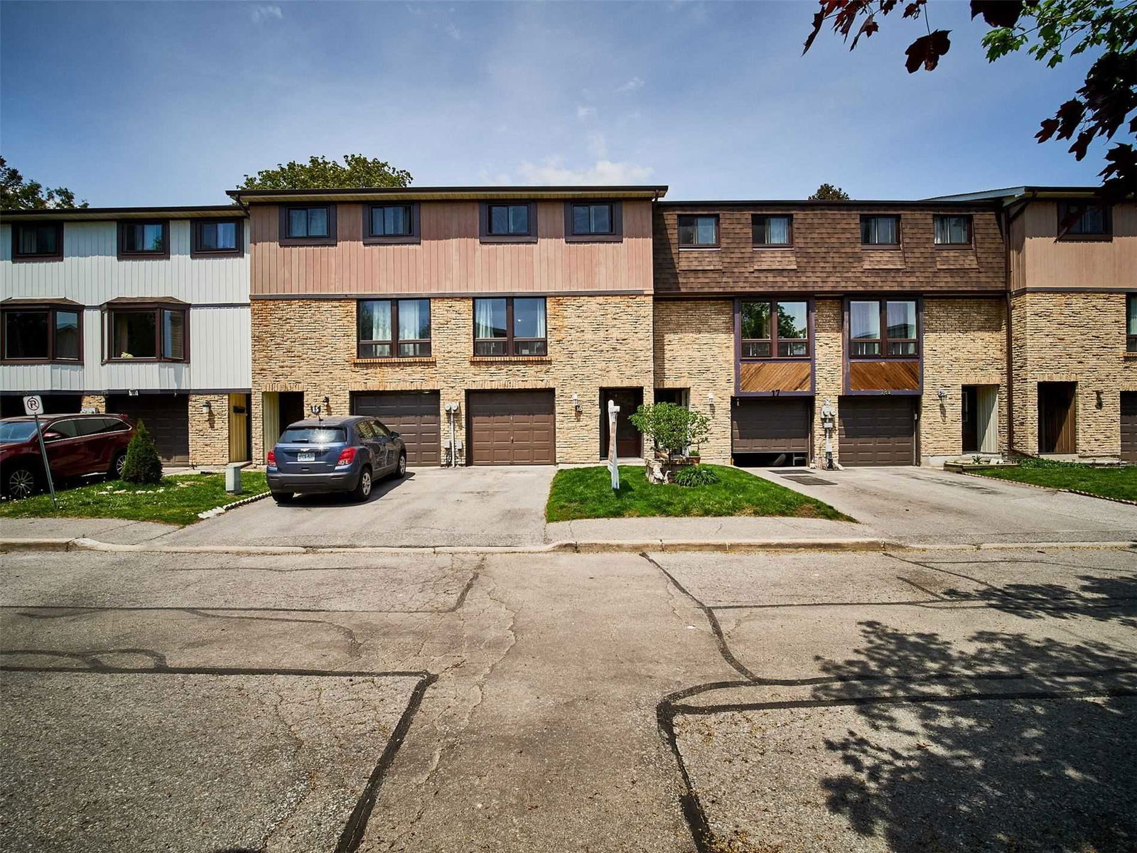 Ormond Drive Townhomes, Oshawa, Toronto