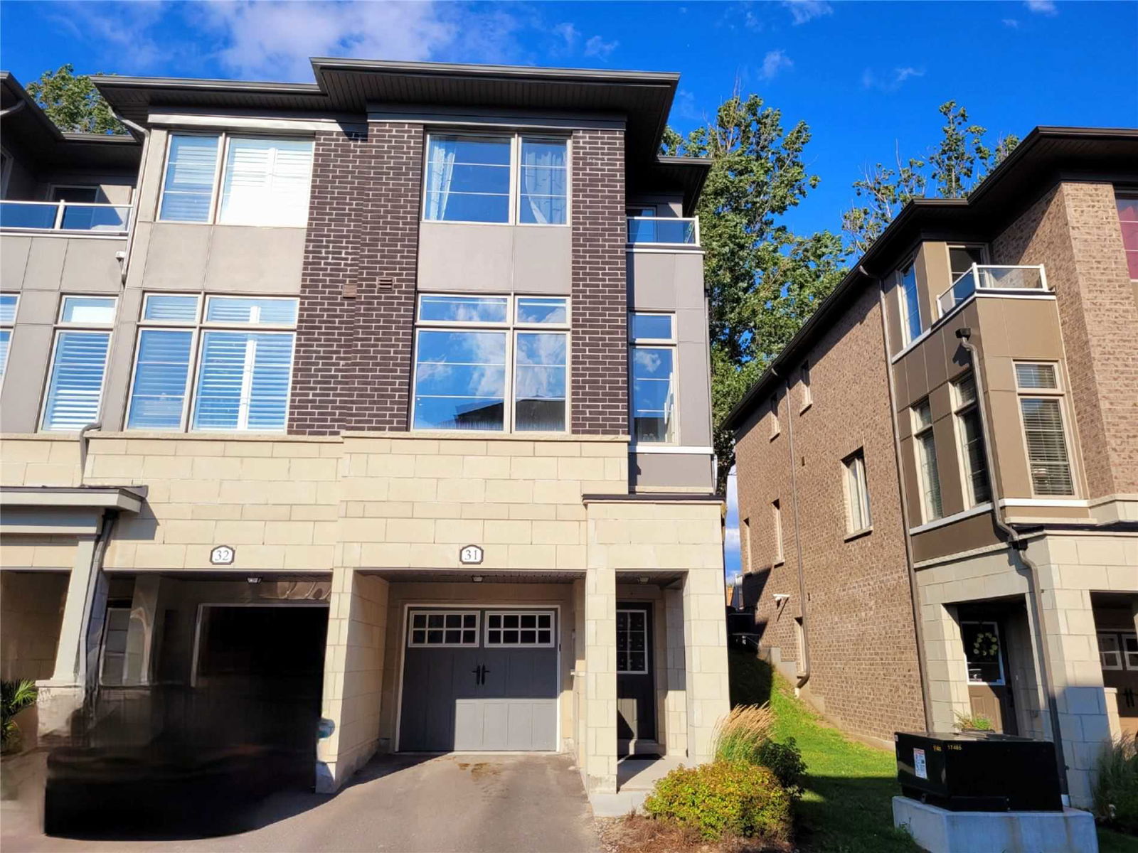 384 Arctic Red Townhomes, Oshawa, Toronto