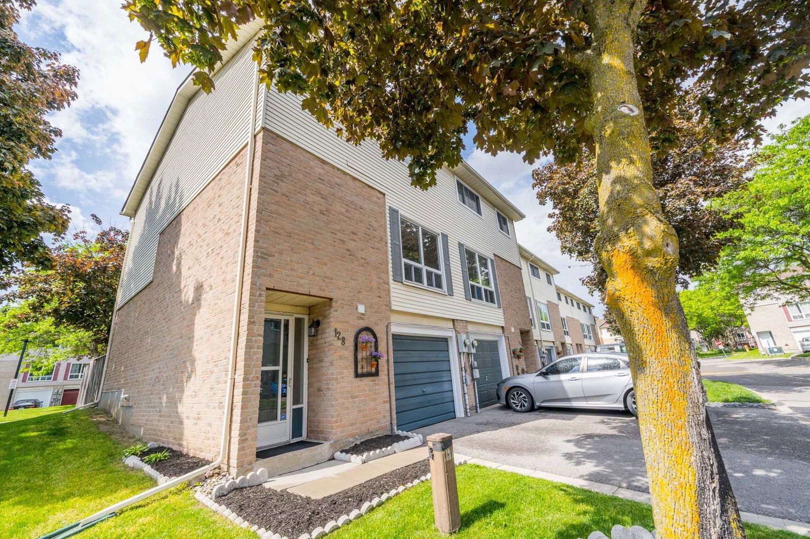 Parview Gardens Townhomes, Oshawa, Toronto