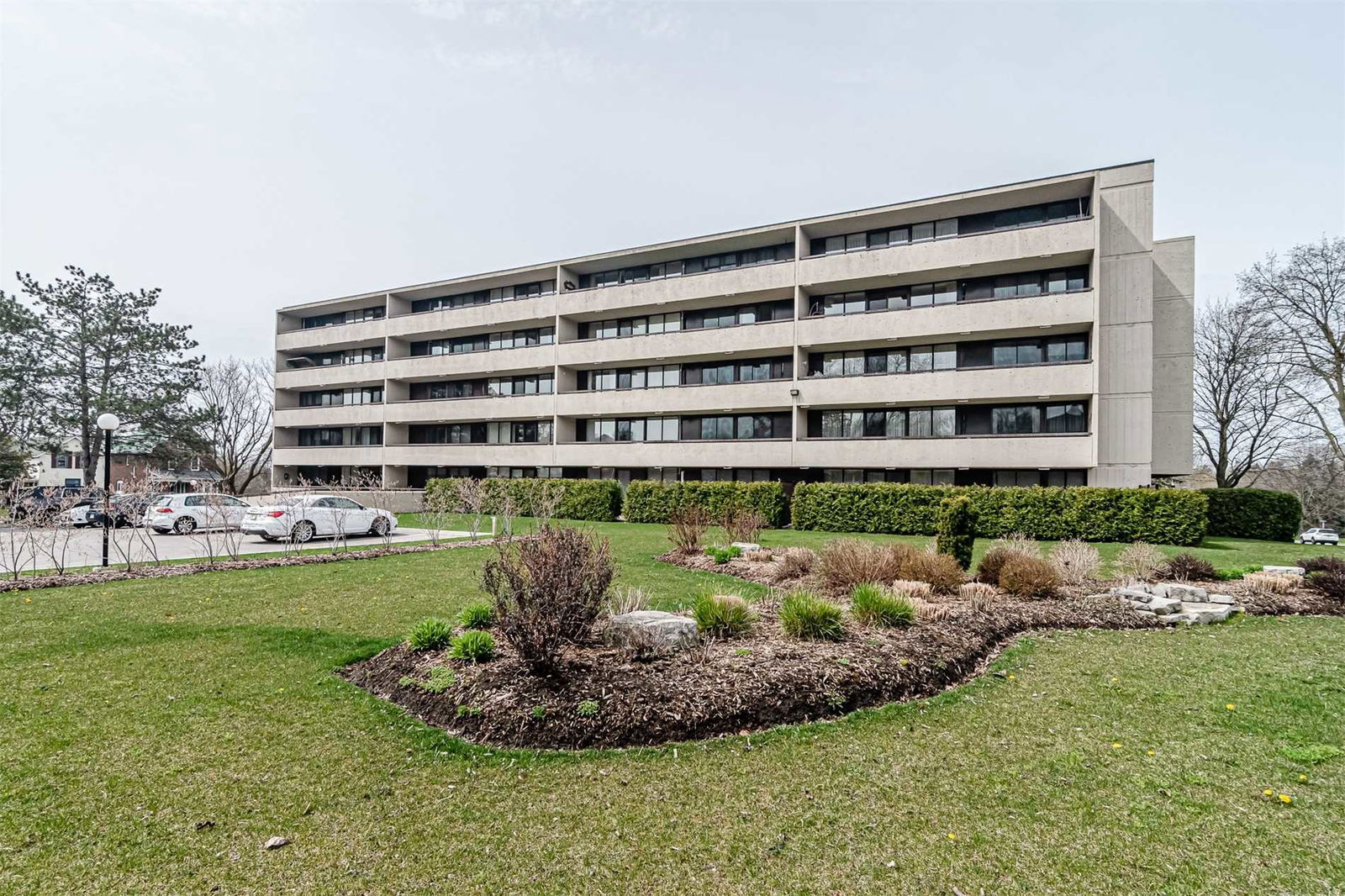 120 Eglin Condos, Oshawa, Toronto