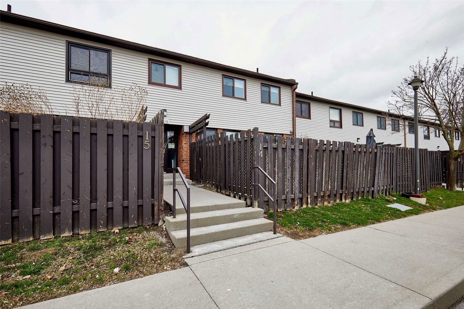 960 Glen Street Townhomes, Oshawa, Toronto