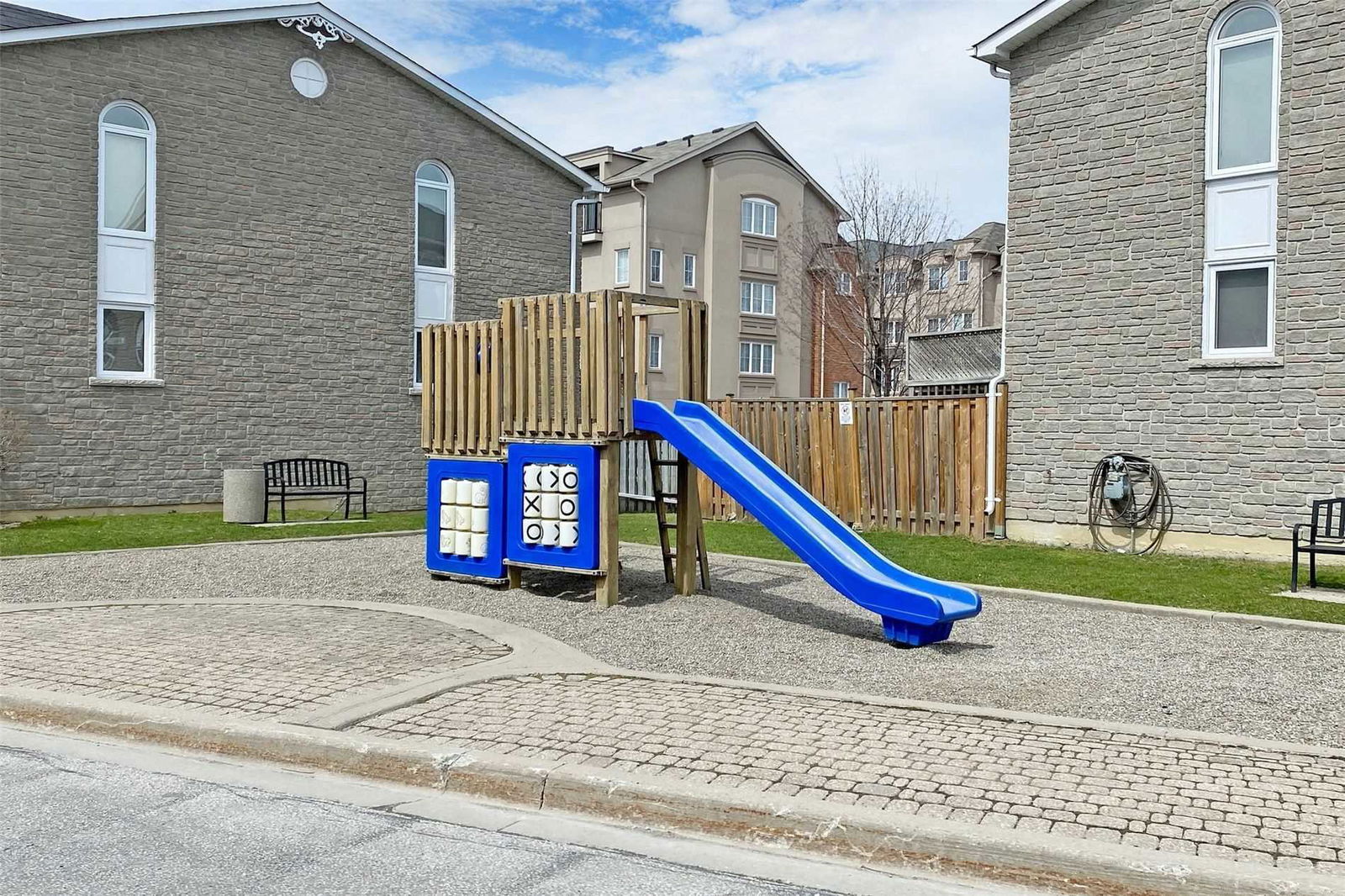 The Gates of Pickering Townhomes, Pickering, Toronto