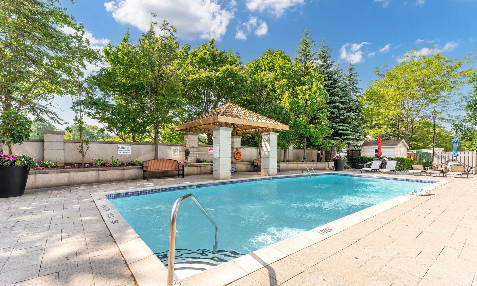 Pool — Liberty At Discovery Place Condos, Pickering, Toronto