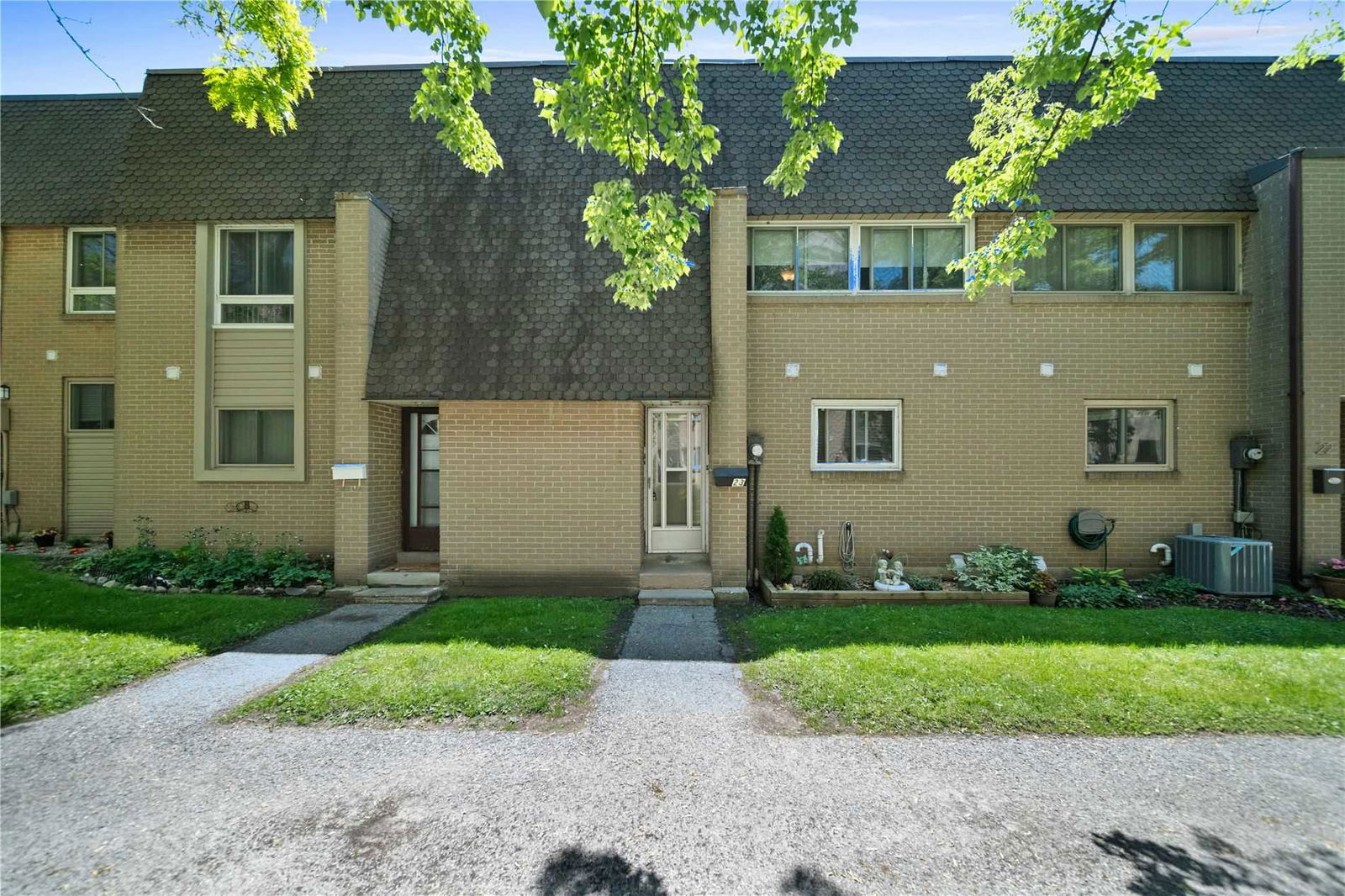 Village By The Lake Townhomes, Pickering, Toronto