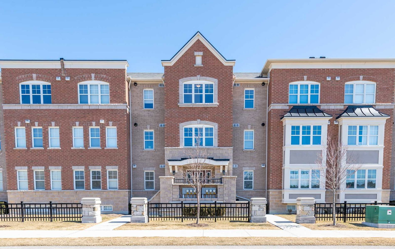 William Jackson Dr Townhomes, Pickering, Toronto