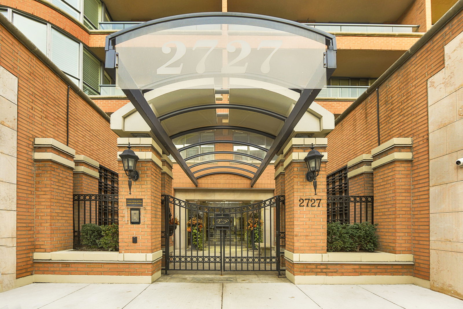 Entrance — The Lawrence Park Condominiums, Midtown, Toronto