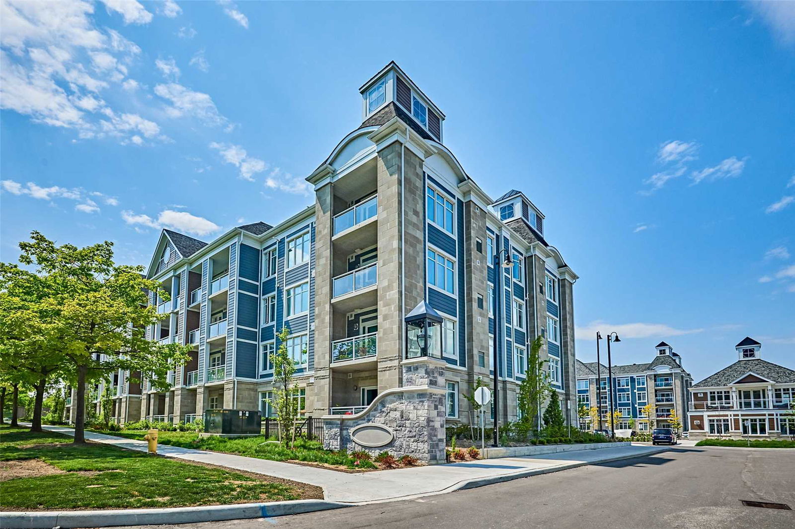 Harbourside Condos, Whitby, Toronto