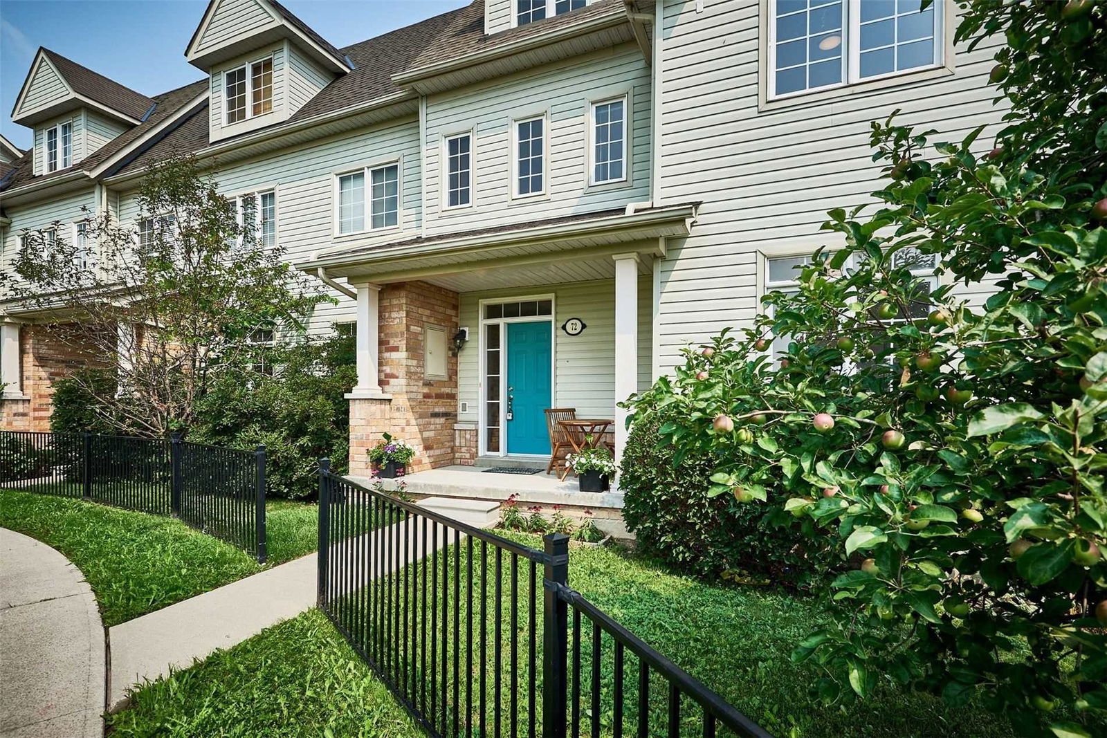 Parkside Walk Townhomes, Whitby, Toronto