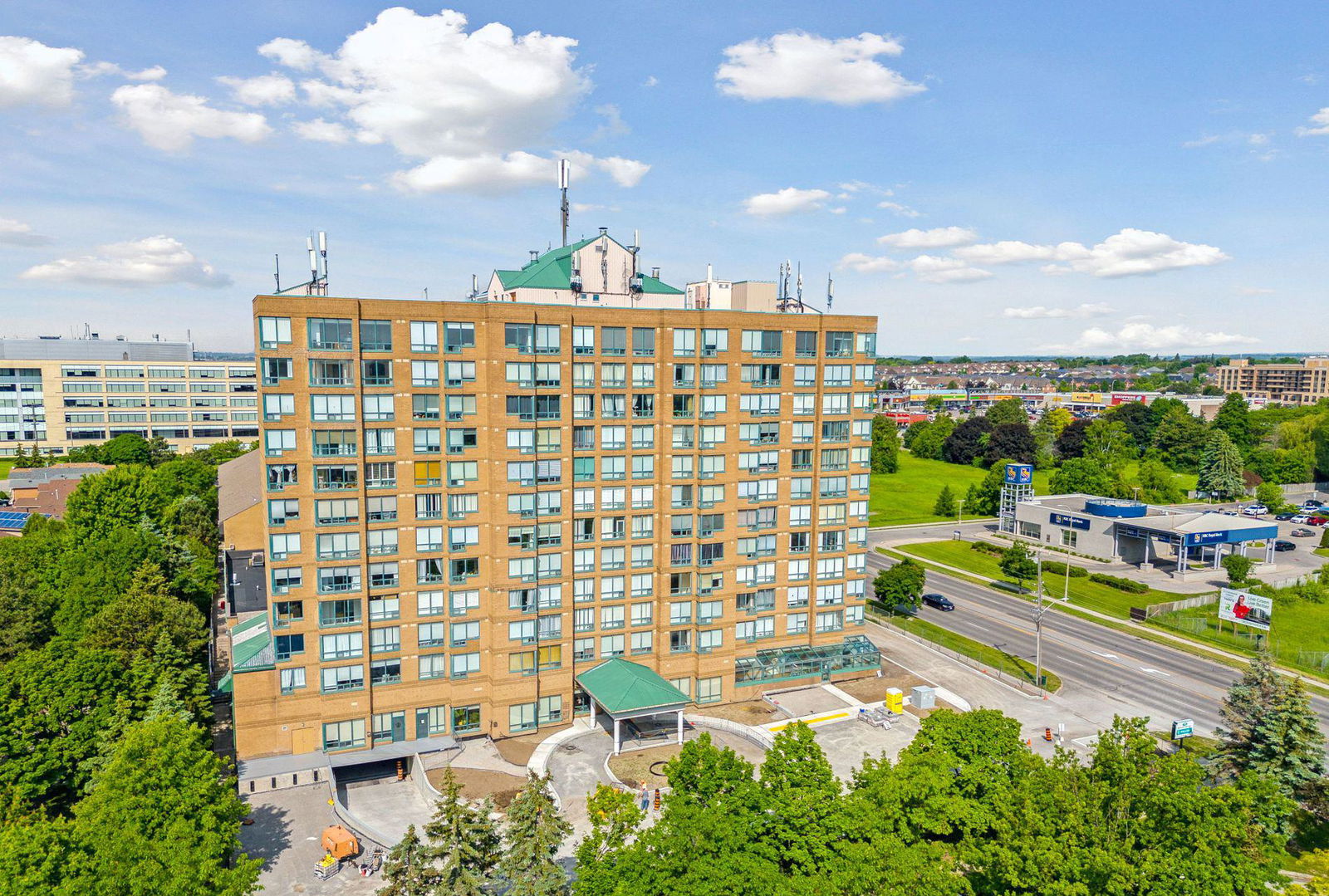 The Waldorf Condos, Whitby, Toronto