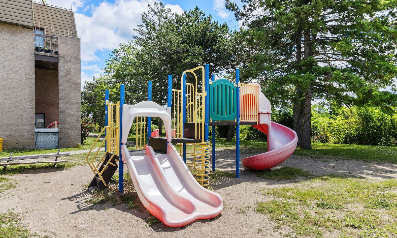 Playground — Sheridan Square Townhomes, Mississauga, Toronto