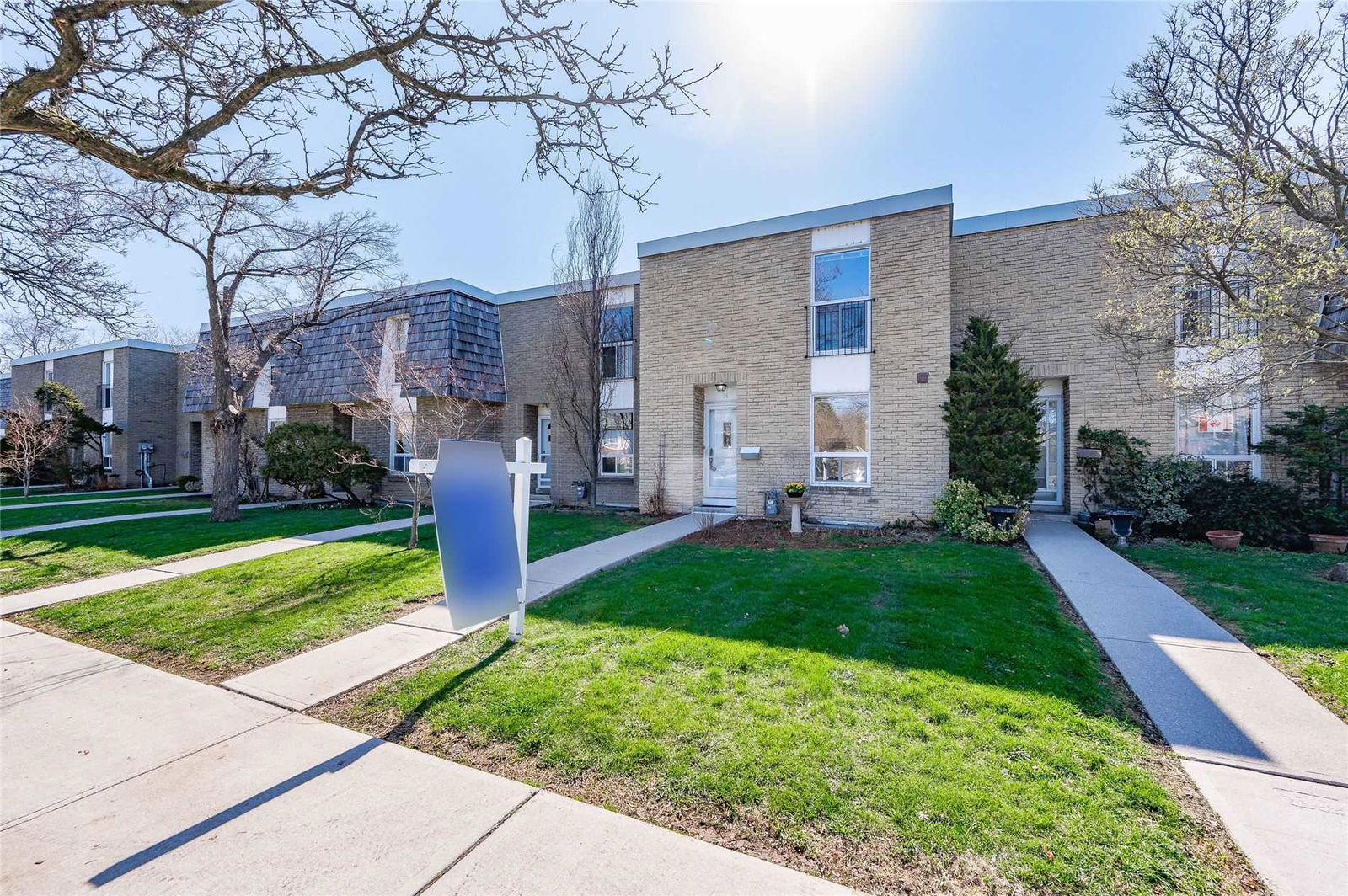 Burnhamthorpe Gate Townhomes, Etobicoke, Toronto