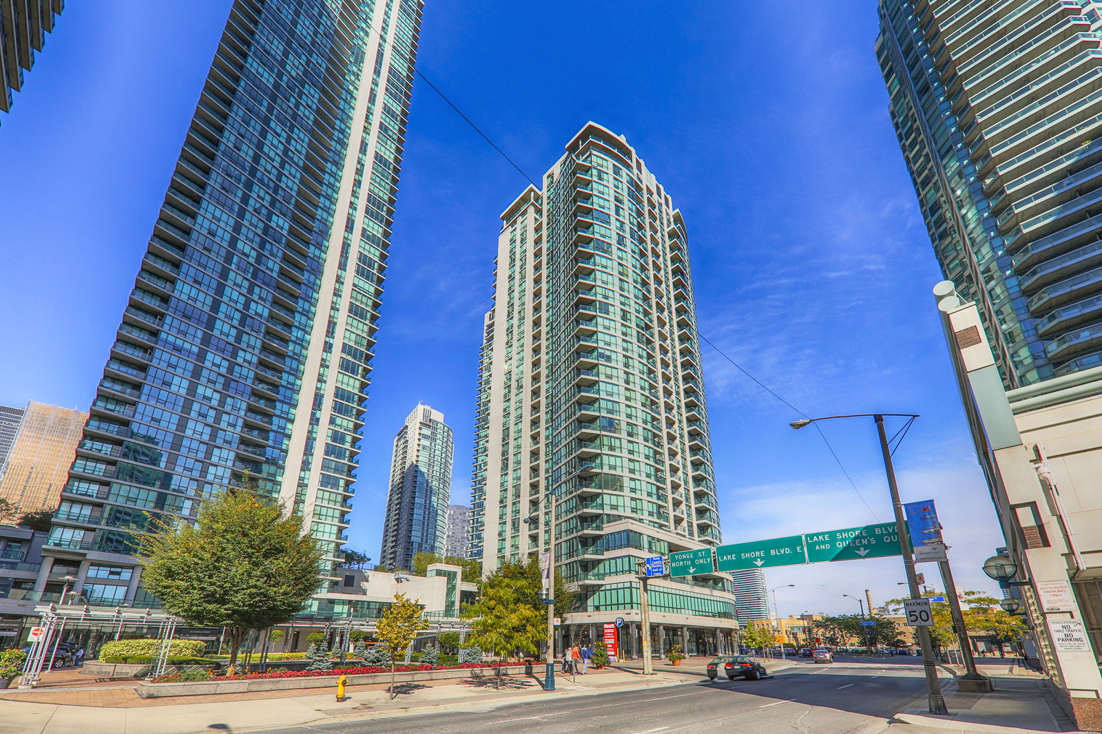 Exterior — Pinnacle Centre, Downtown, Toronto