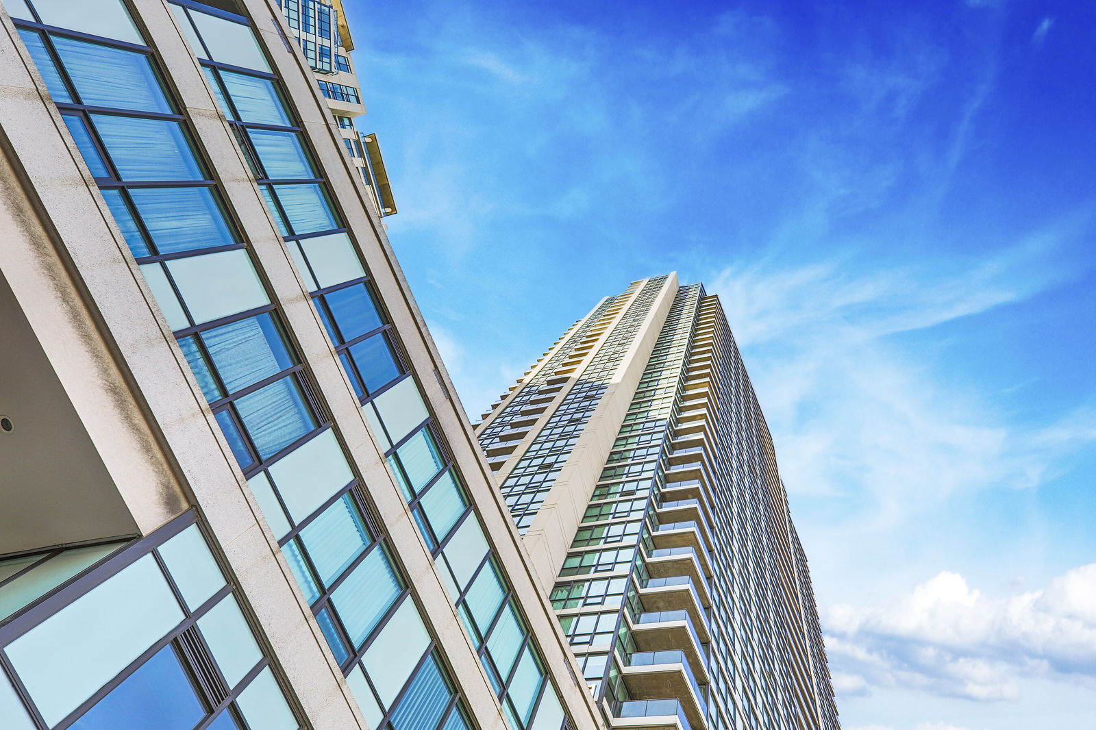 Exterior Sky — Pinnacle Centre, Downtown, Toronto