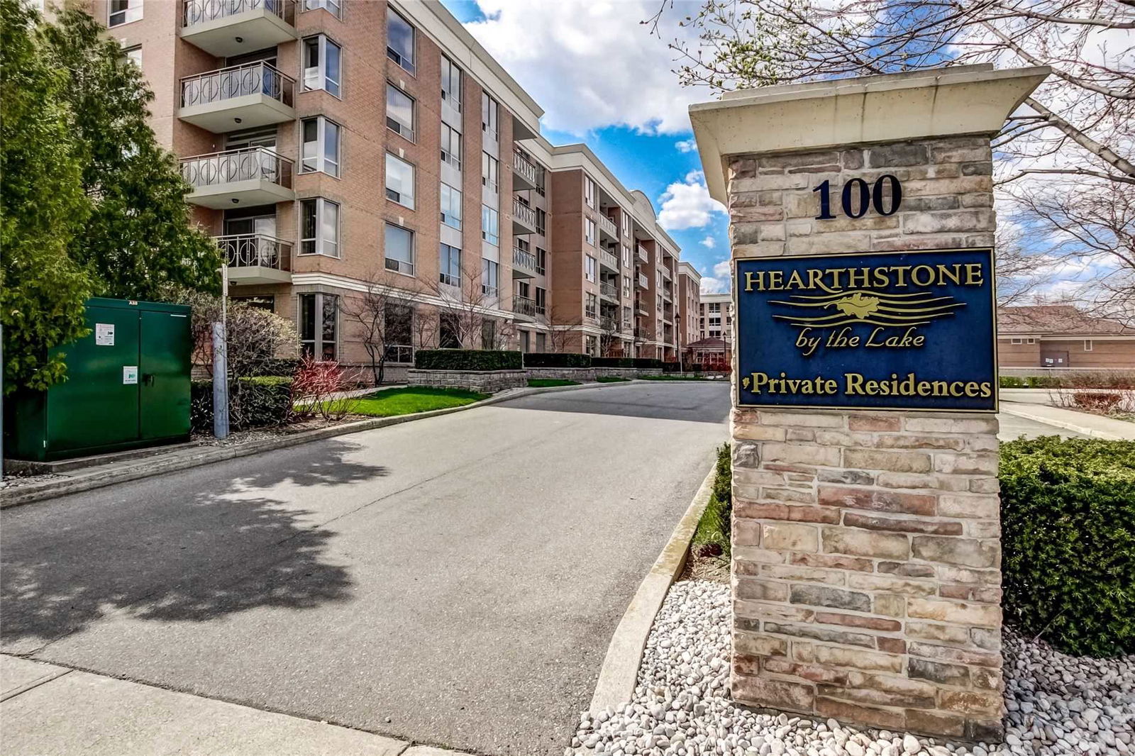 Hearthstone By The Lake Condos, Burlington, Toronto