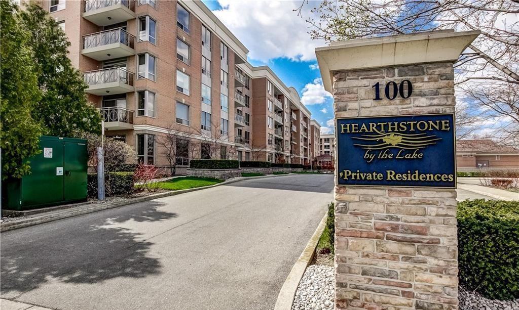 Exterior — Hearthstone By The Lake Condos, Burlington, Toronto