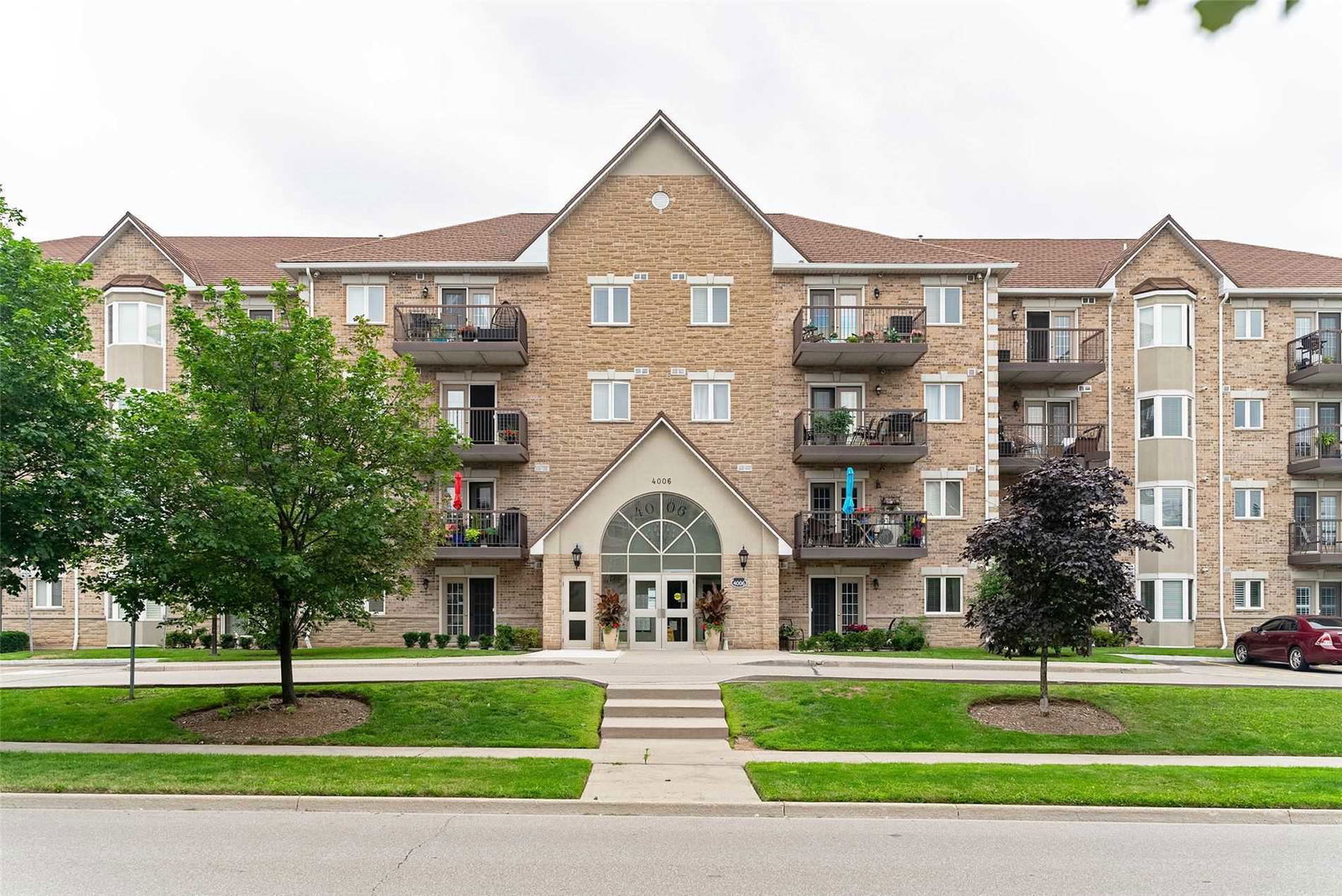 Kensington Gate Condos, Burlington, Toronto