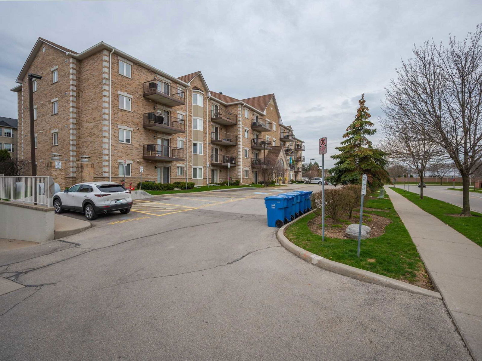 Kensington Gate Condos, Burlington, Toronto