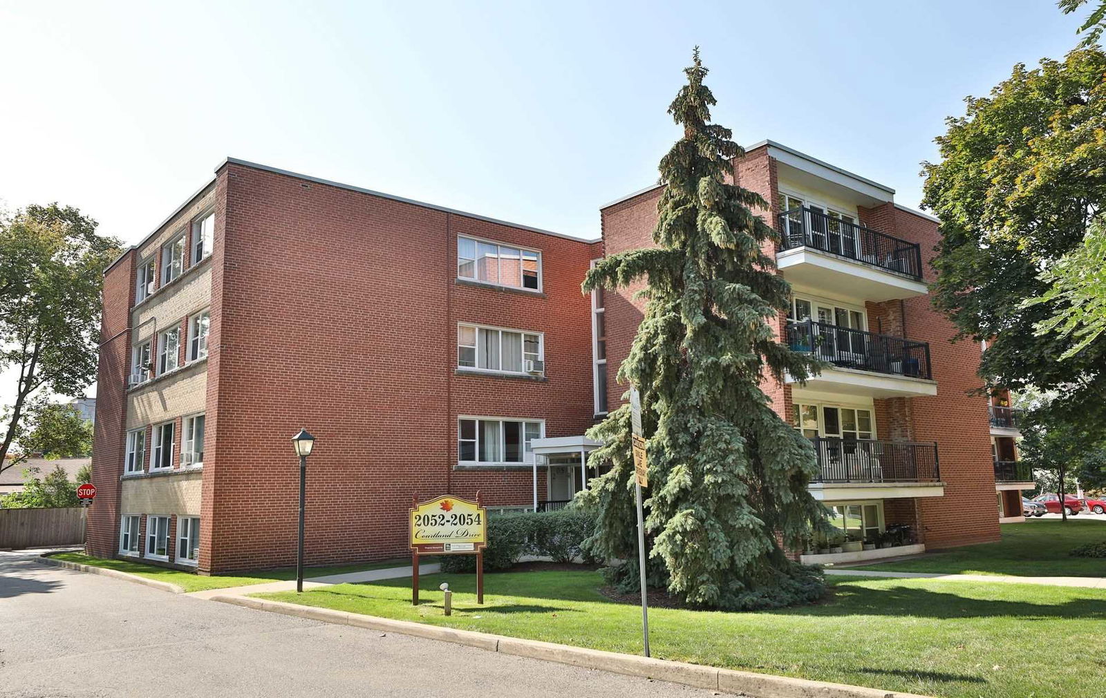 Parkhill Manor Condos, Burlington, Toronto