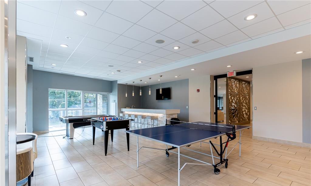 Game Room — Strata Condos, Burlington, Toronto