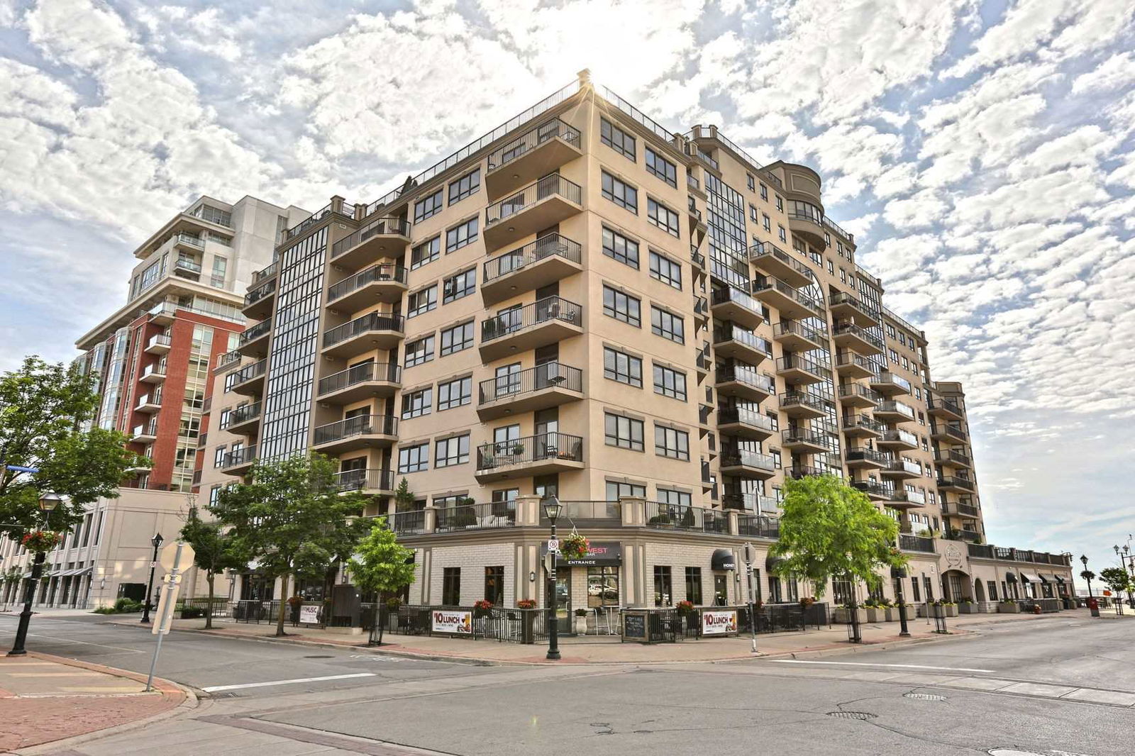 The Baxter Condos, Burlington, Toronto