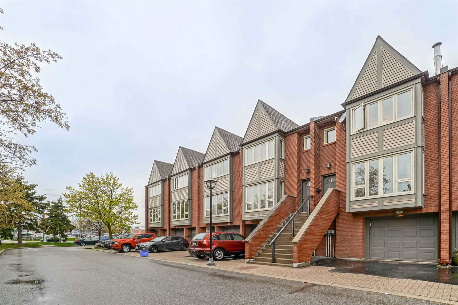 The Brownstones Townhomes, Burlington, Toronto