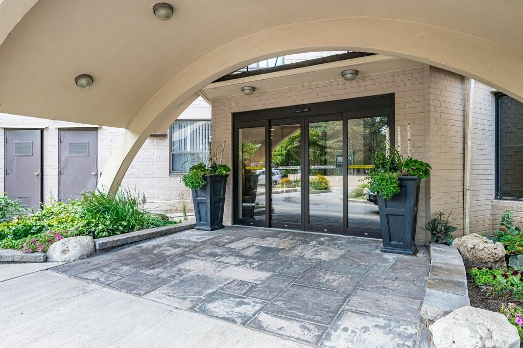 Entrance — The Empress Burlington Condos, Burlington, Toronto