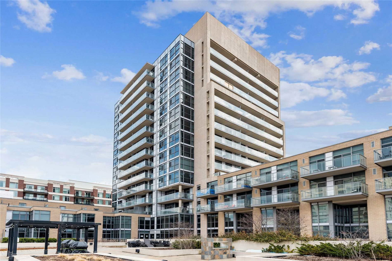 The Ironstone Condos, Burlington, Toronto