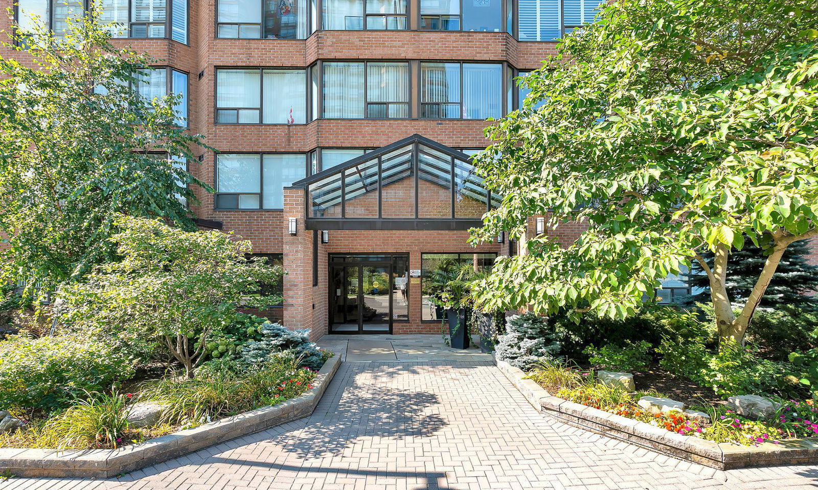 Entrance — The Palace Condo, Burlington, Toronto