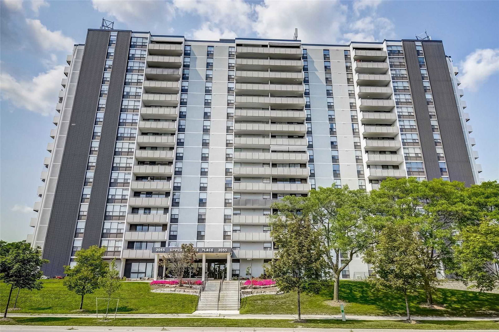 Upper Middle Place Condos, Burlington, Toronto