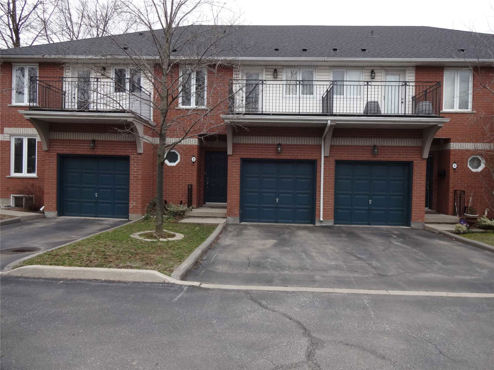 Walkers Point Townhomes, Burlington, Toronto