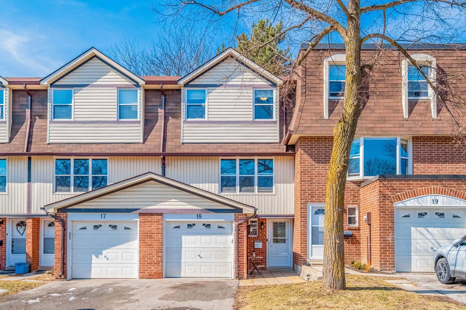 Bronte Pines Townhomes, Milton, Toronto