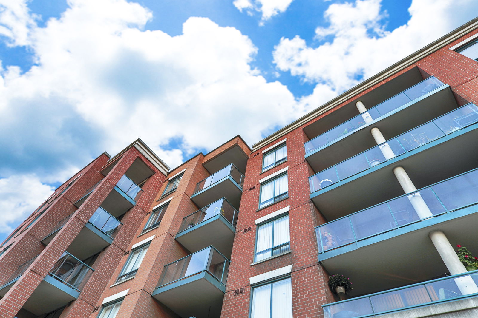 Exterior Sky — The Beach Condominiums IV, East End, Toronto