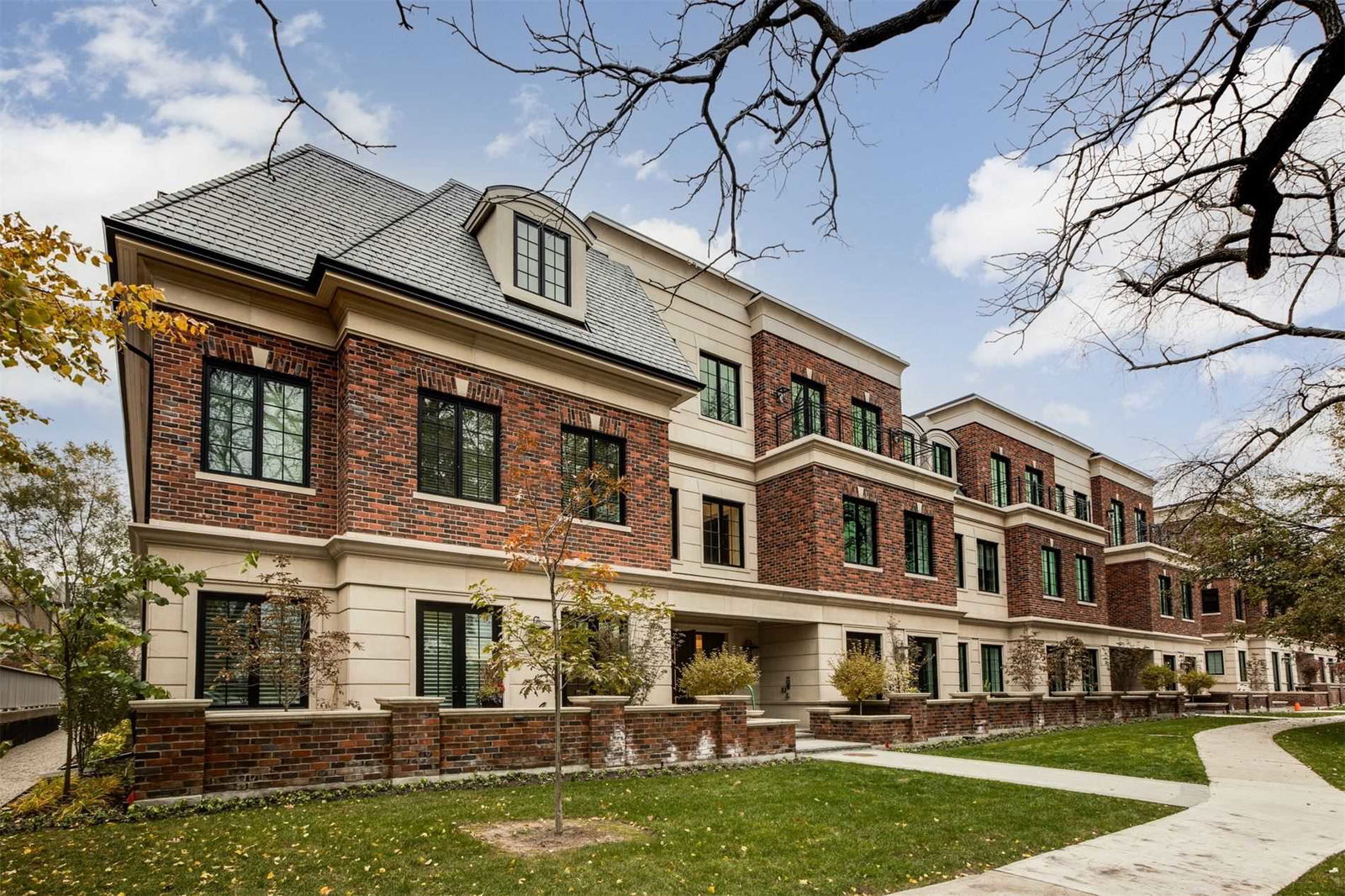 331 Sheddon Condos, Oakville, Toronto