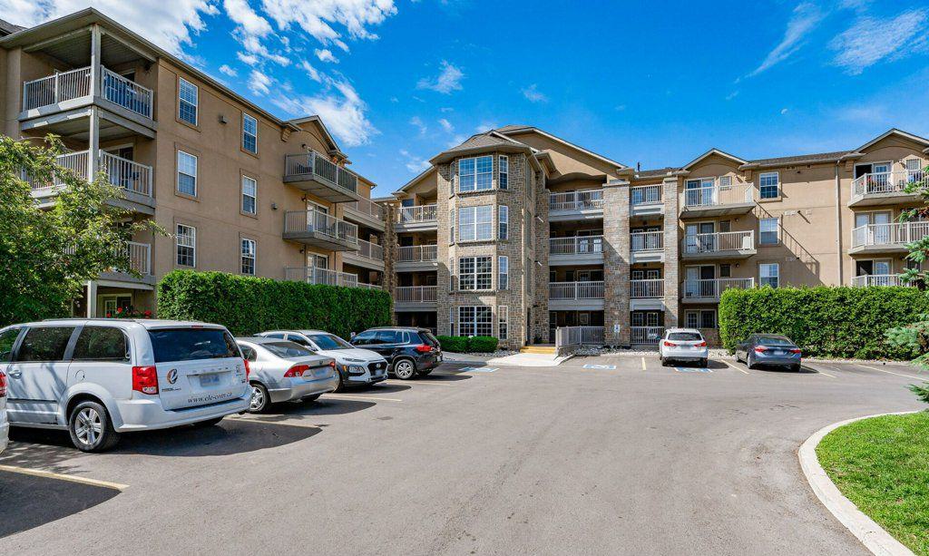 Exterior Side — Abbey Oaks Condos, Oakville, Toronto