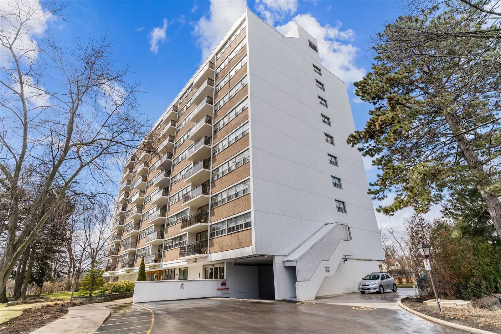 Arbour Glen Condos, Oakville, Toronto