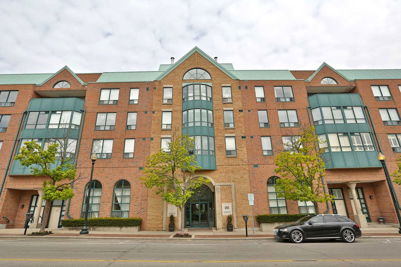 Ashbury Square Condos, Oakville, Toronto