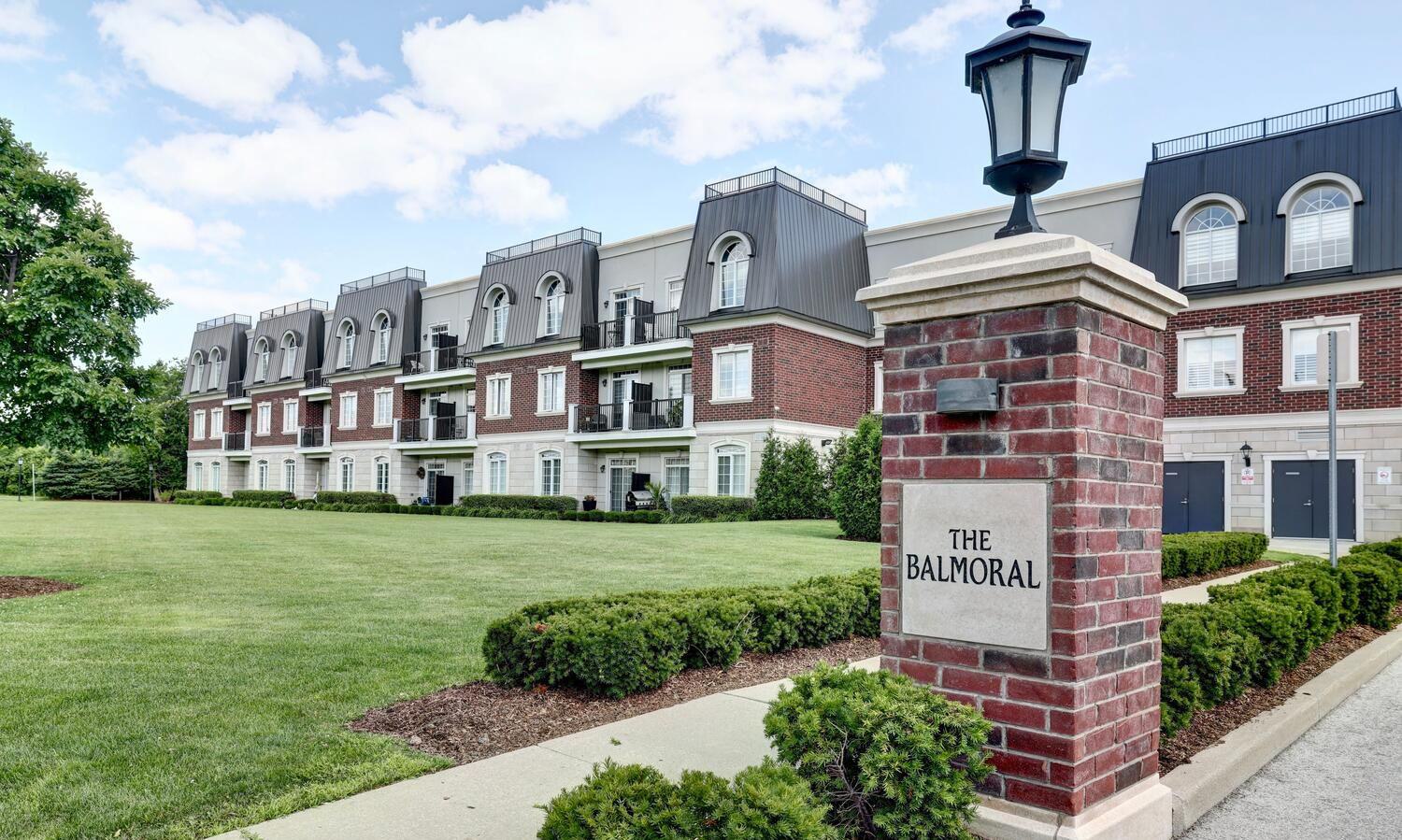 Exterior Side — Balmoral Condos, Oakville, Toronto