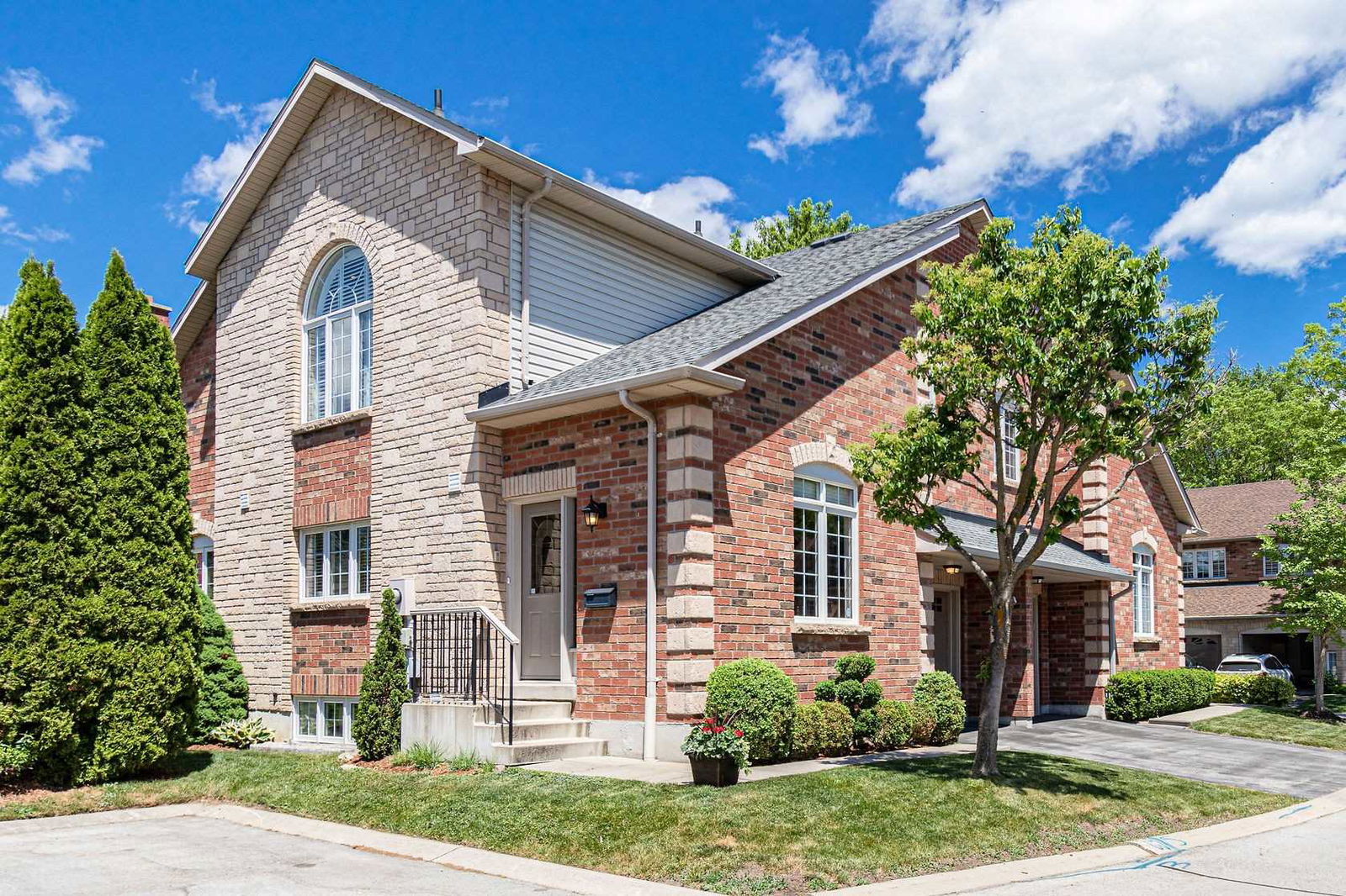 Barclay Square Townhomes, Oakville, Toronto