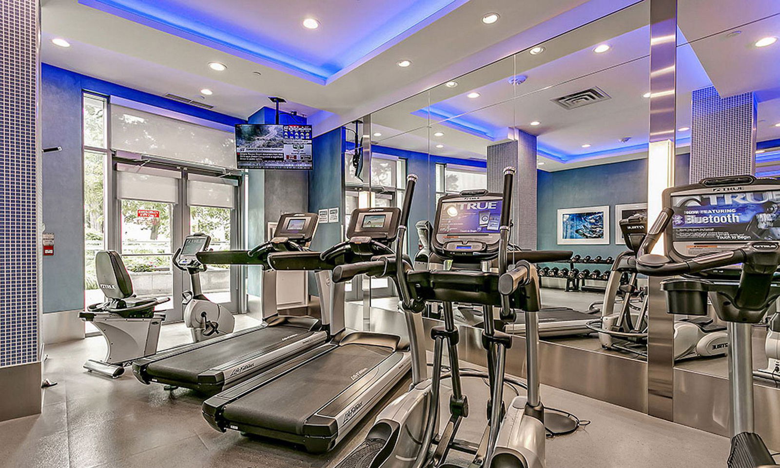 Gym — Bluwater Condos, Oakville, Toronto