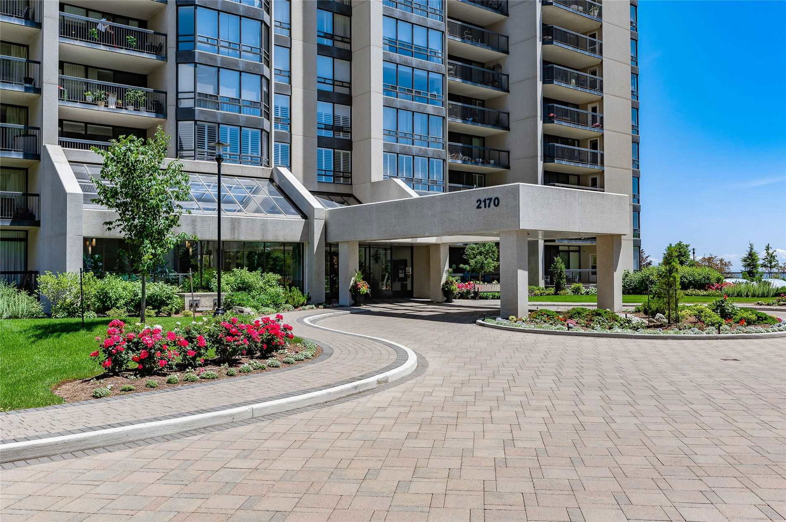 Ennisclare II On The Lake Condos, Oakville, Toronto