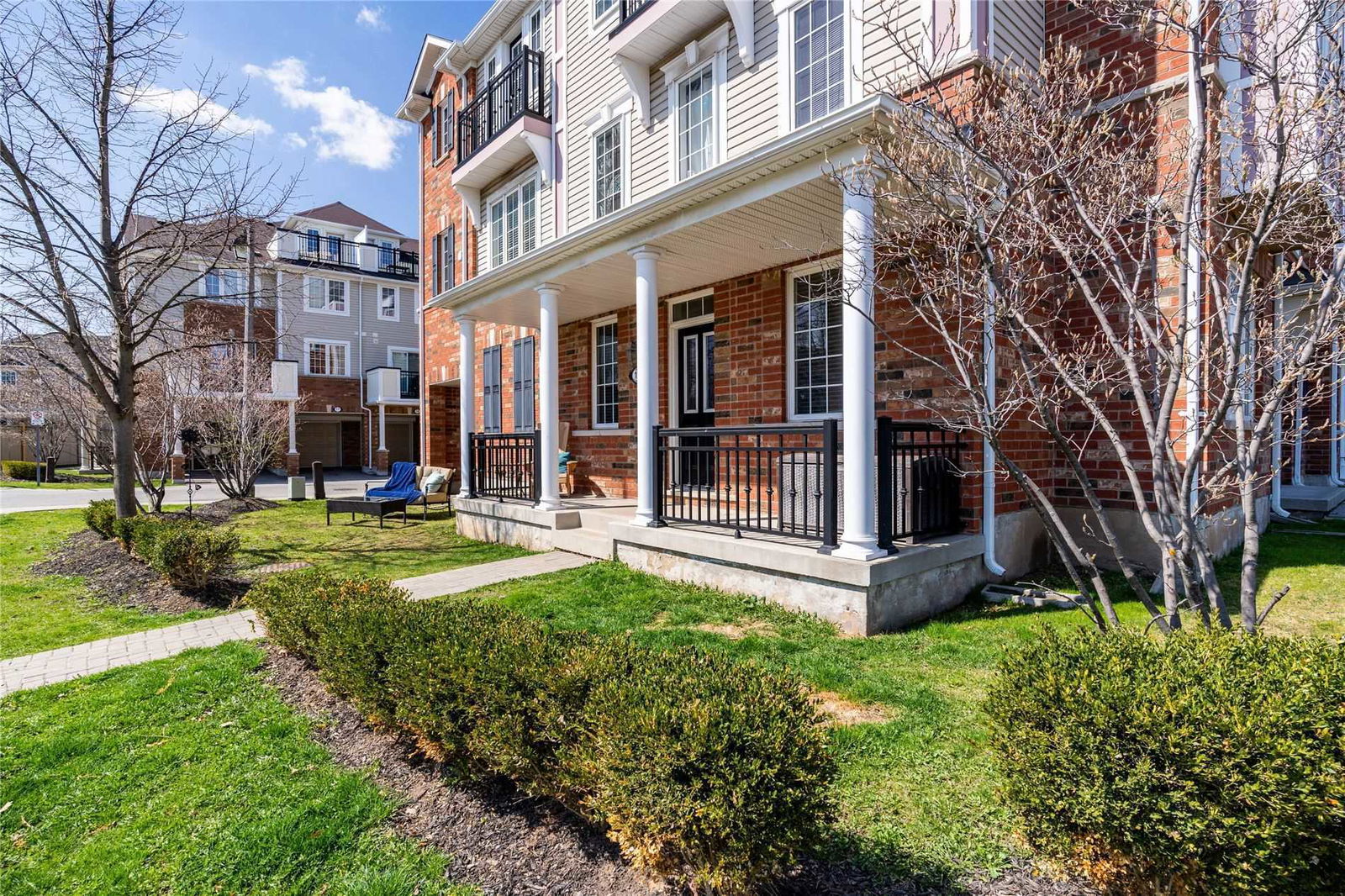 2614 Dashwood Dr Townhouses, Oakville, Toronto