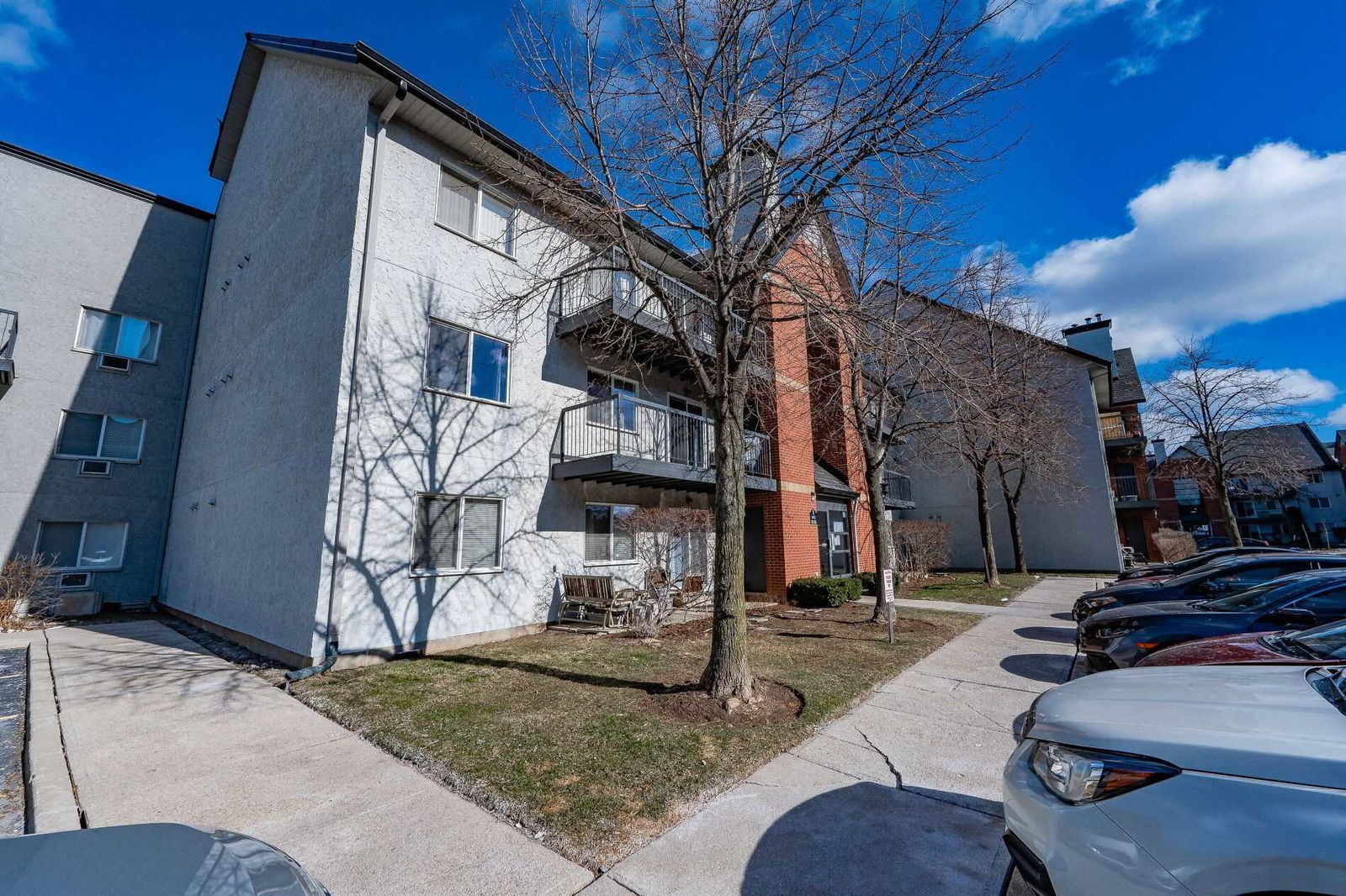 Glen Abbey Village Condos, Oakville, Toronto