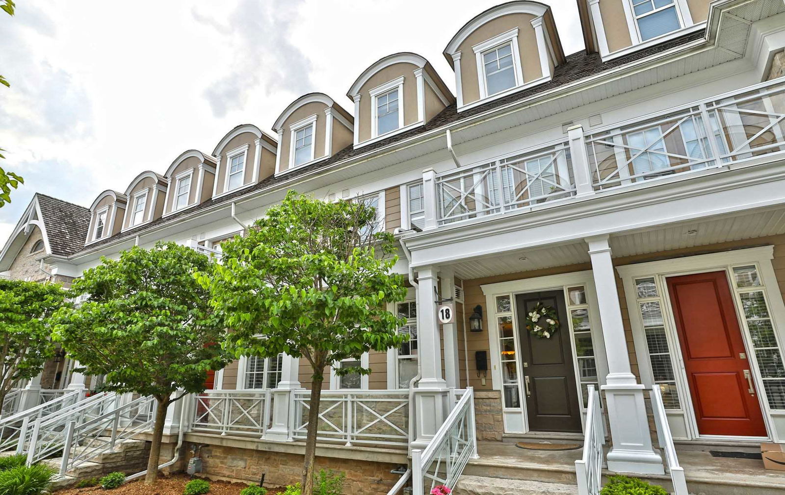 The Harbour Club Townhomes, Oakville, Toronto